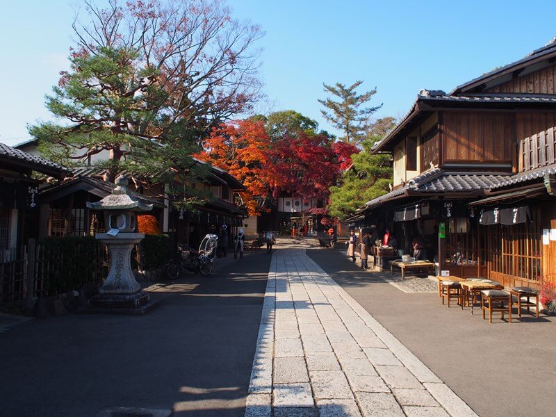 今宮神社境内に並ぶ2件の甘味処