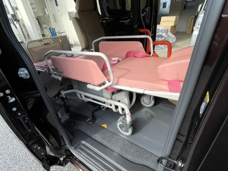 ストレッチャー乗車