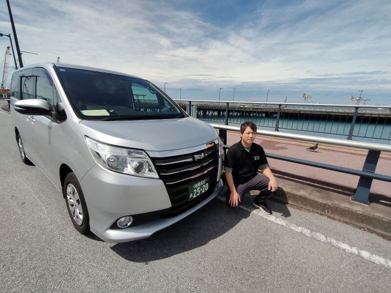 介護車両ノアと城間さん