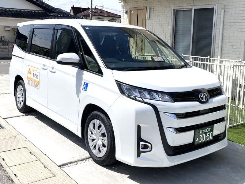 介護車両ヴォクシー