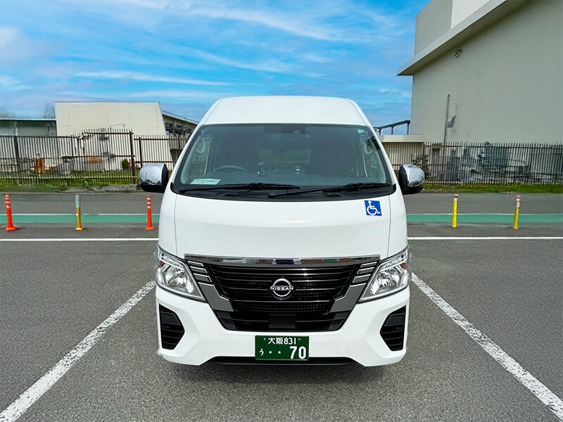 介護車両キャラバン前