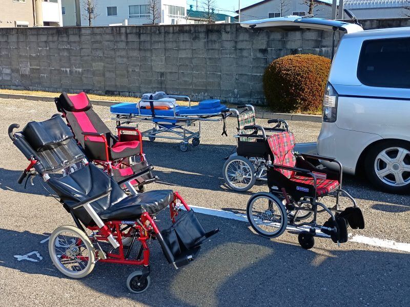 車いす・リクライニング車いす・ストレッチャー