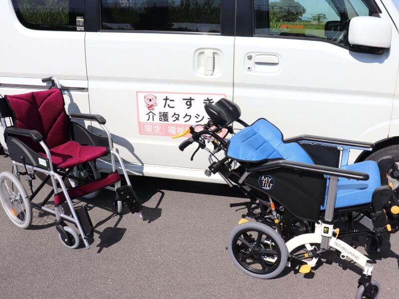 介護車両エブリイと車いす・リクライニング車いす
