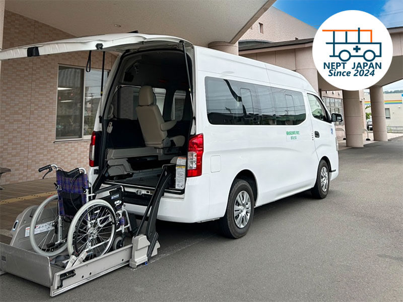 介護車両キャラバン車いす乗降