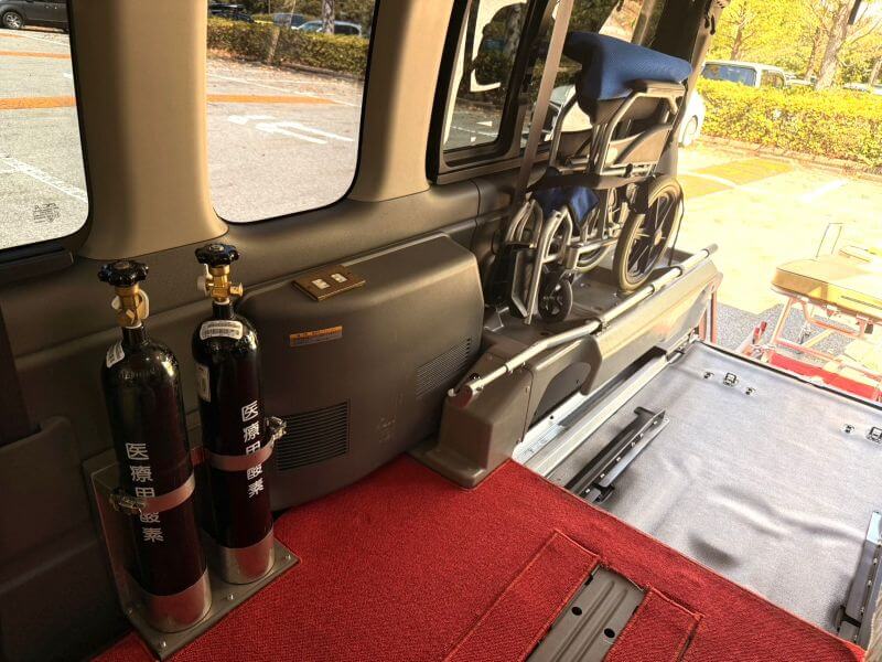 車内
