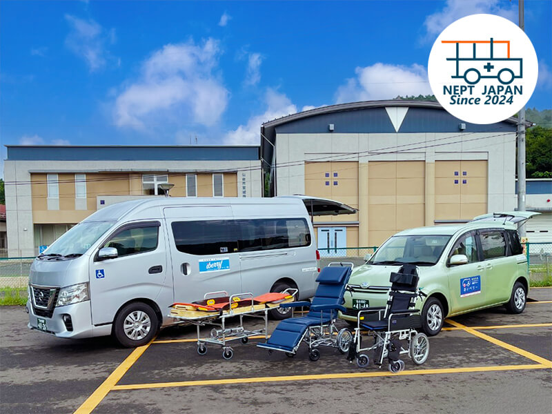 介護車両ハイエースとシエンタ、車いす・リクライニング車いす・ストレッチャー