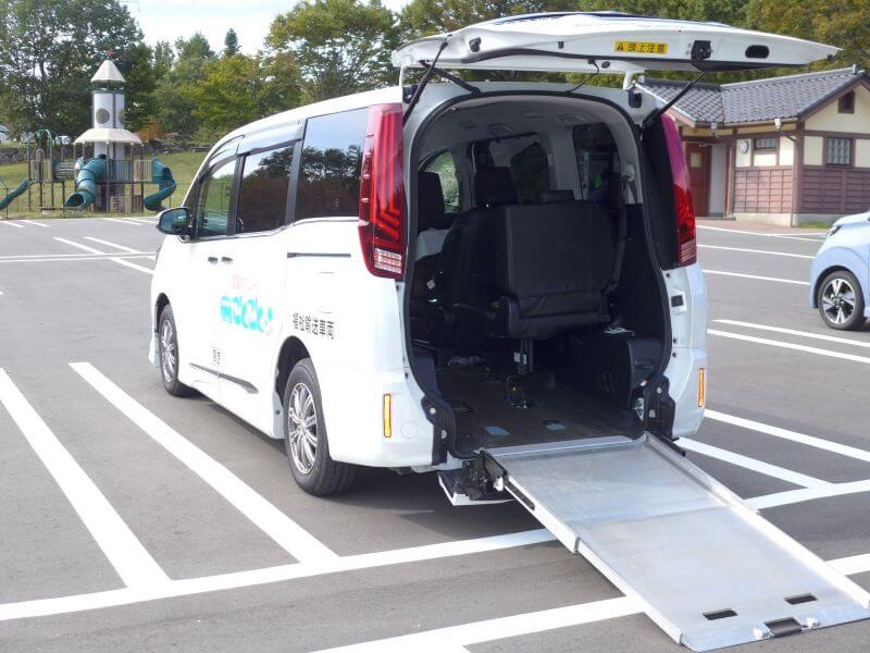 介護車両エスクァイアスロープ