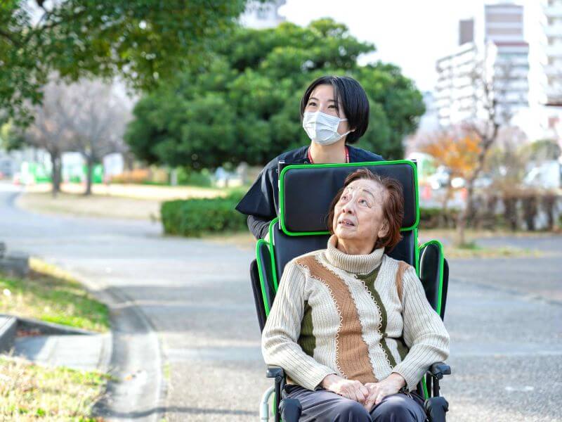 車いすの外出サポート