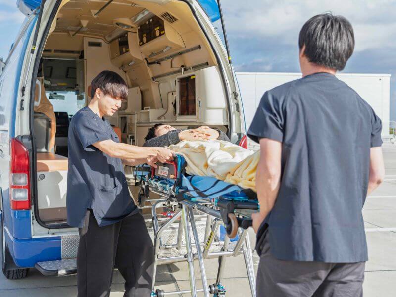 ストレッチャー乗降