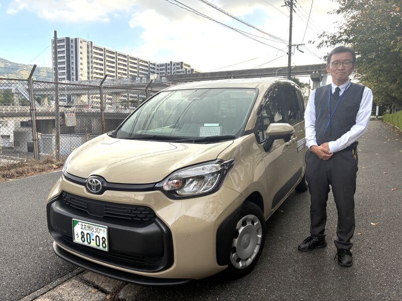 介護車両シエンタ