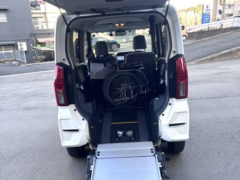 介護車両タントスロープ