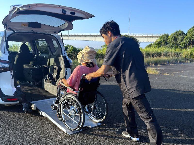 車いす介助