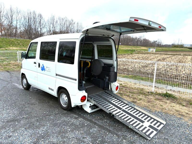 福祉車両ミニキャブスロープ