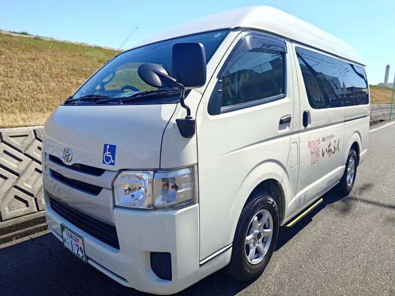 介護車両ハイエース